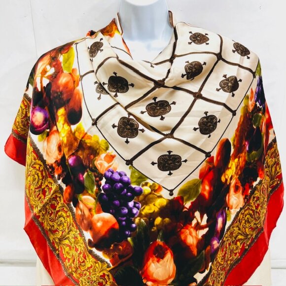 Over size Christian Dior 100% silk scarf or wrap full body, 43" x 43" size(23) - Picture 7 of 14